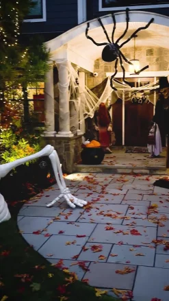 Party City Animatronic Annabelle Doll Halloween Decoration, 11.8In - Annabelle Comes Home| Animatronics