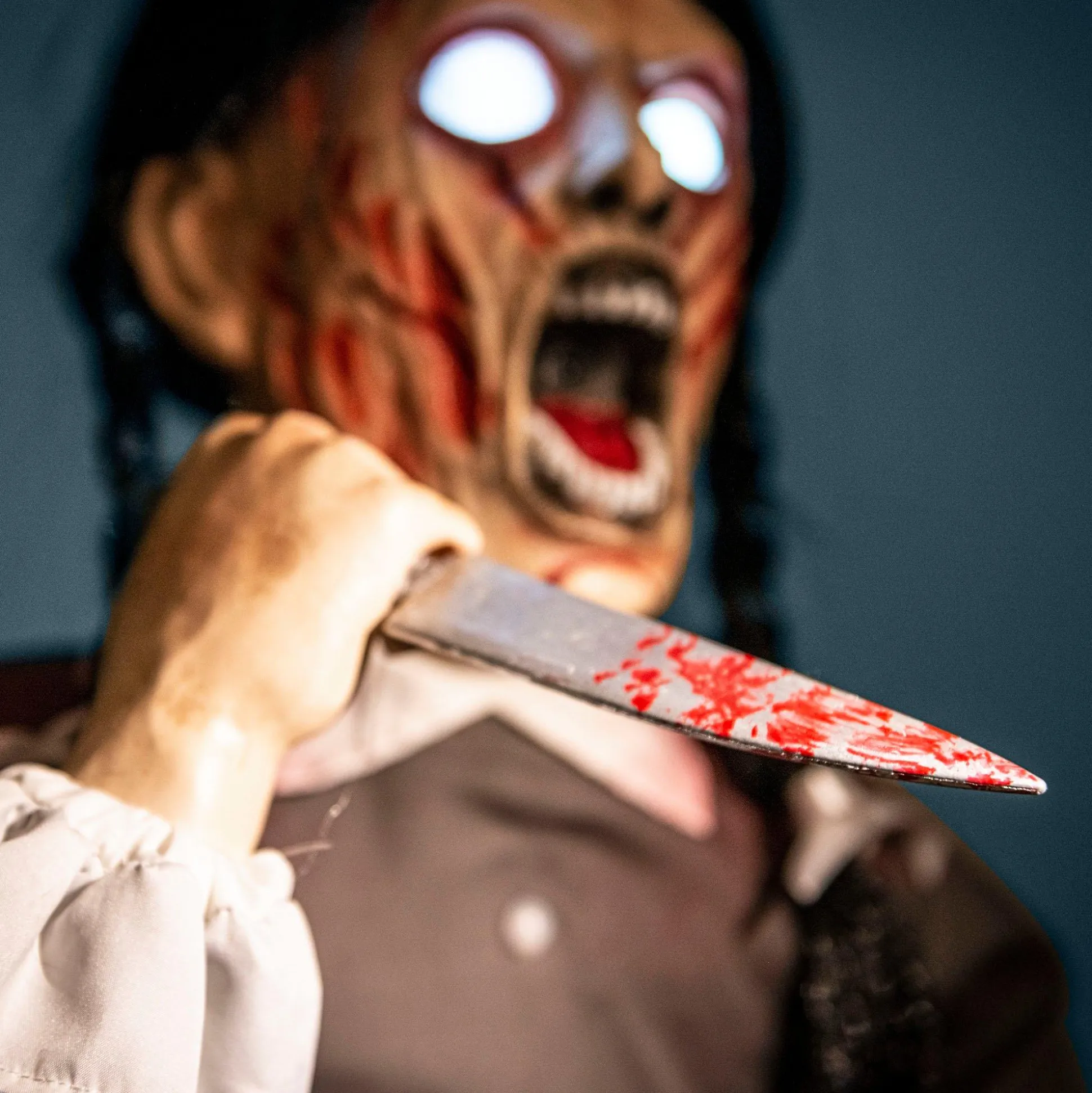 Party City Animatronic Light-Up Vengeful Vicky Pumpkin Carver Decoration, 22In X 36.8In| Animatronics