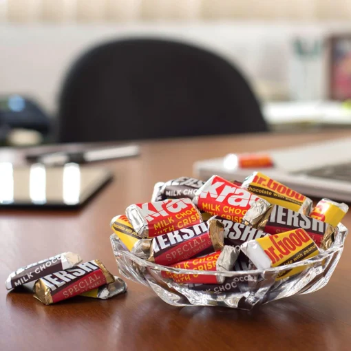 Clearance Miniatures Share Pack, 10.4Oz Chocolate Candy