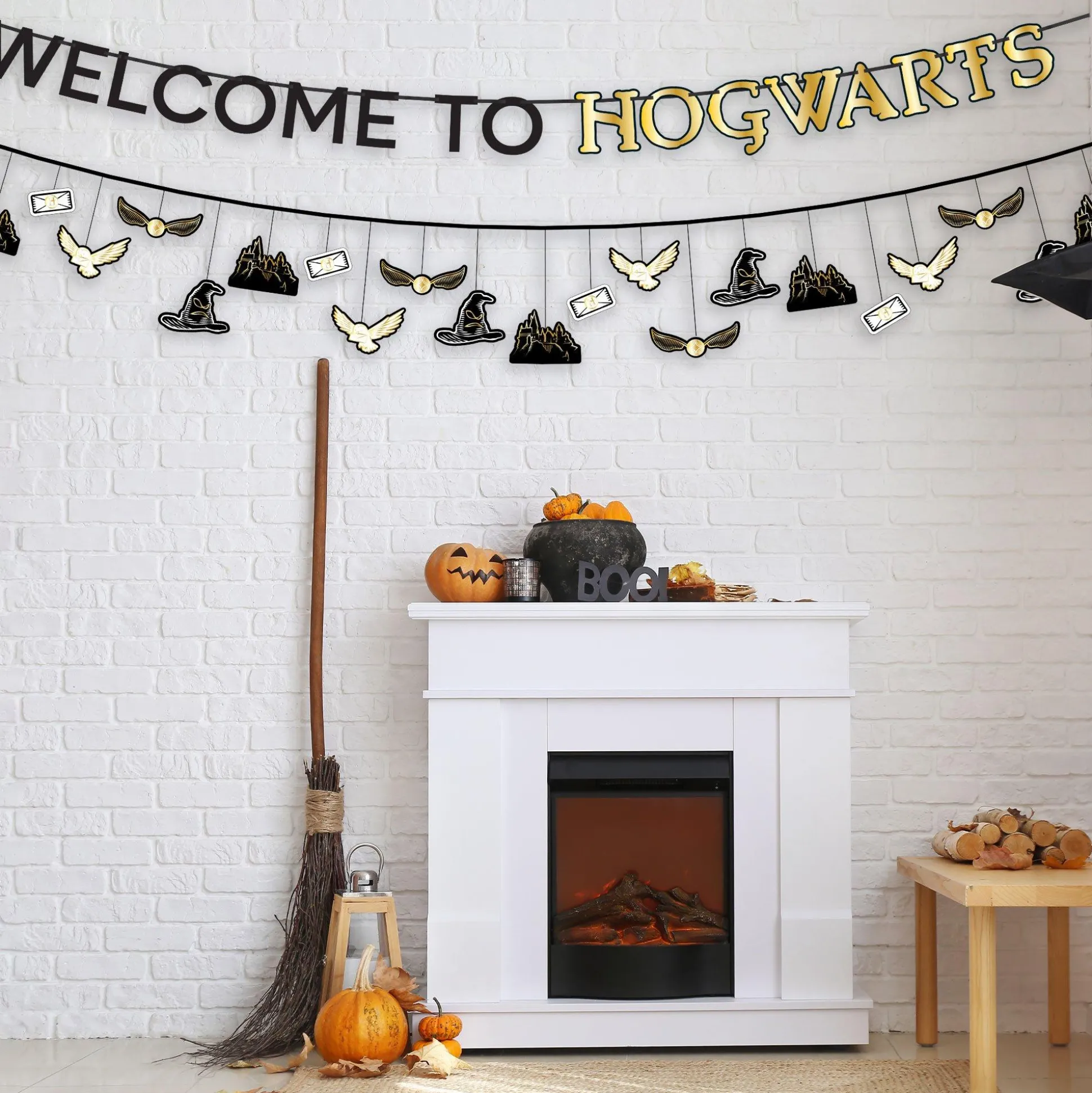 Party City Metallic Harry Potter Cardstock Banners, 12Ft, 2Ct| Window & Wall Décor