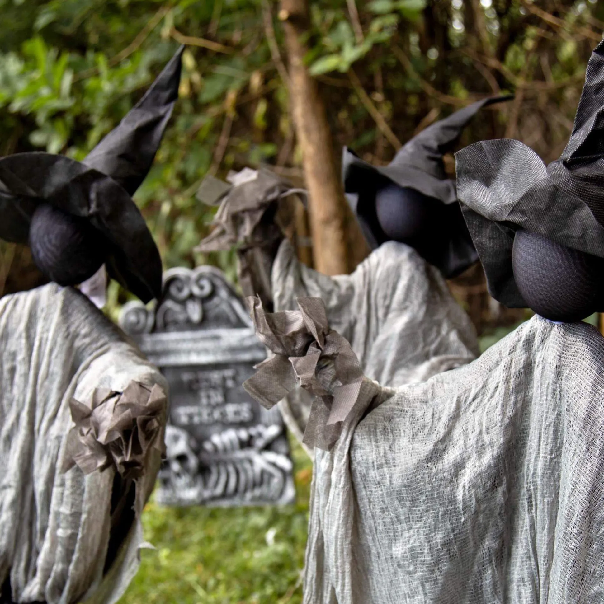 Party City Rest In Pieces Skeleton Tombstone| Tombstones & Fencing