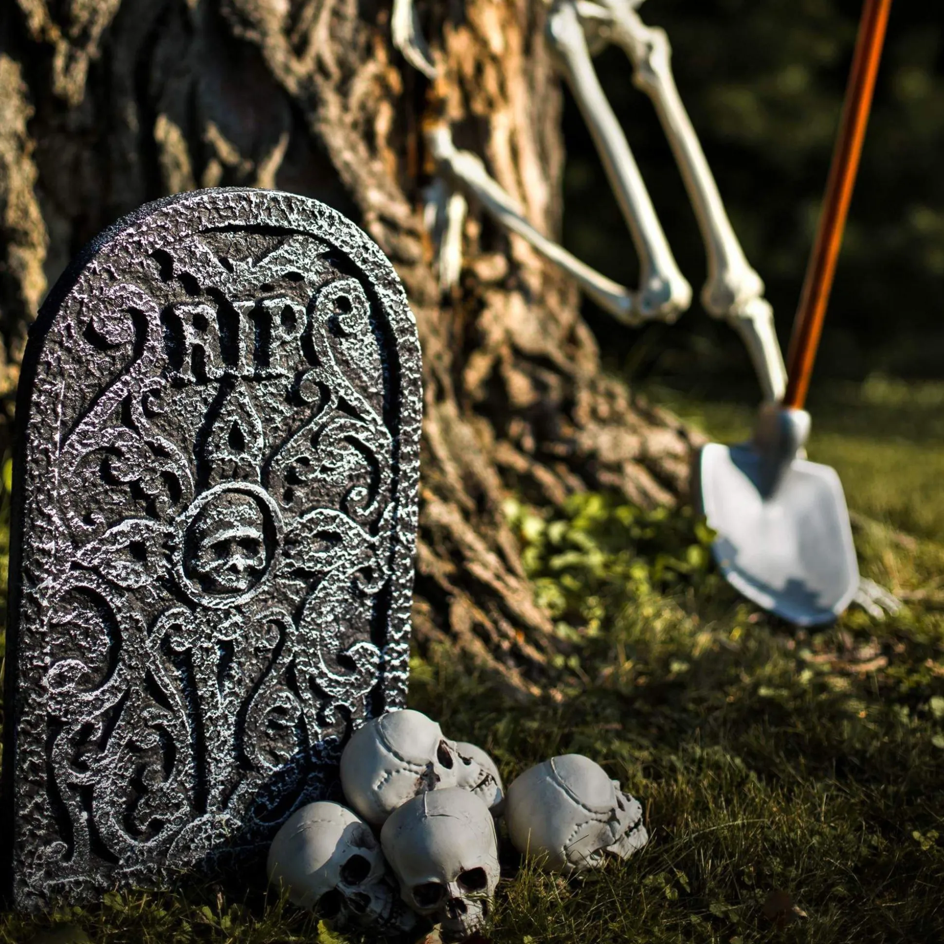 Party City Tombstone Decoration Set 5Ct| Tombstones & Fencing