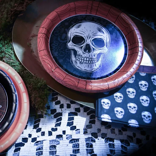 Party City Wicked Hauntings Paper Dinner Plates, 10In, 20Ct| Tableware & Serveware